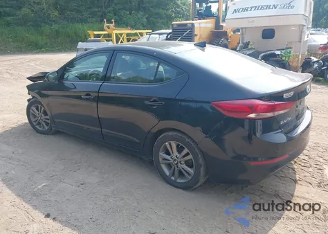 2018 Hyundai Elantra Value Edition z USA, uszkodzony, nr VIN 5NPD84LF0JH270352